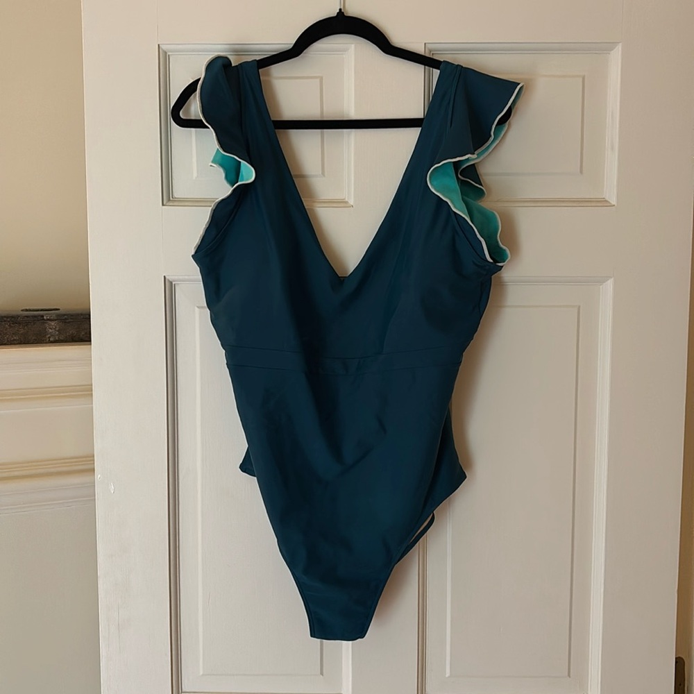 Size 16 Summer Salt - A deep V front frill strap